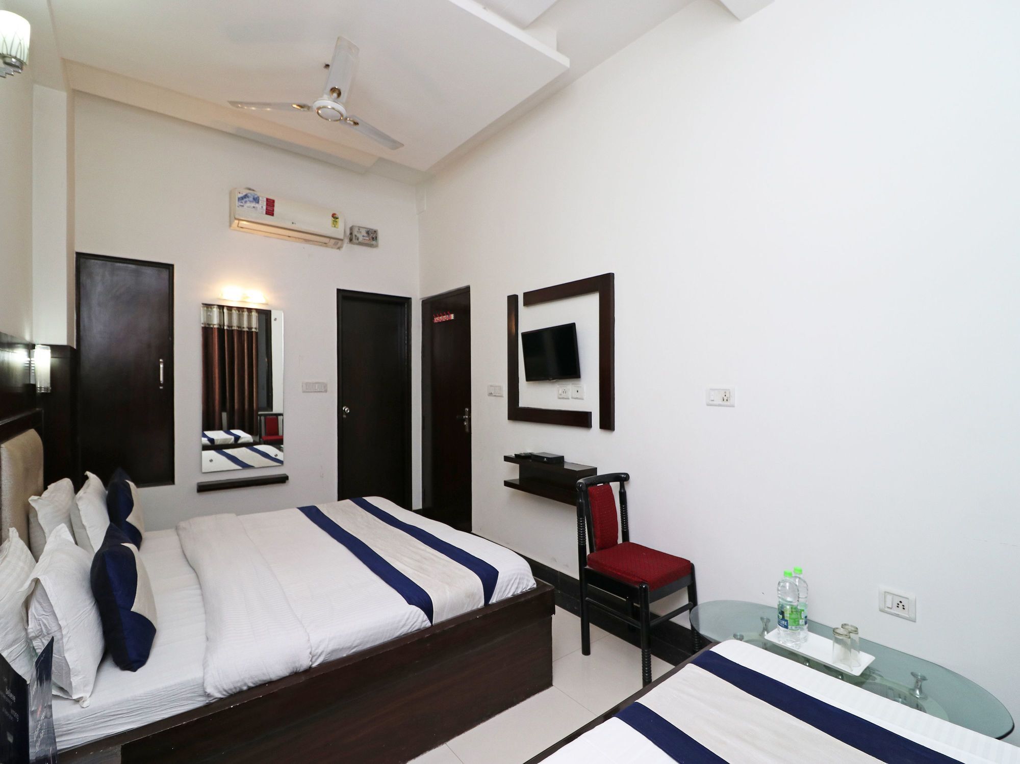 Oyo 9974 Hotel Taj Prince Agra  Ngoại thất bức ảnh